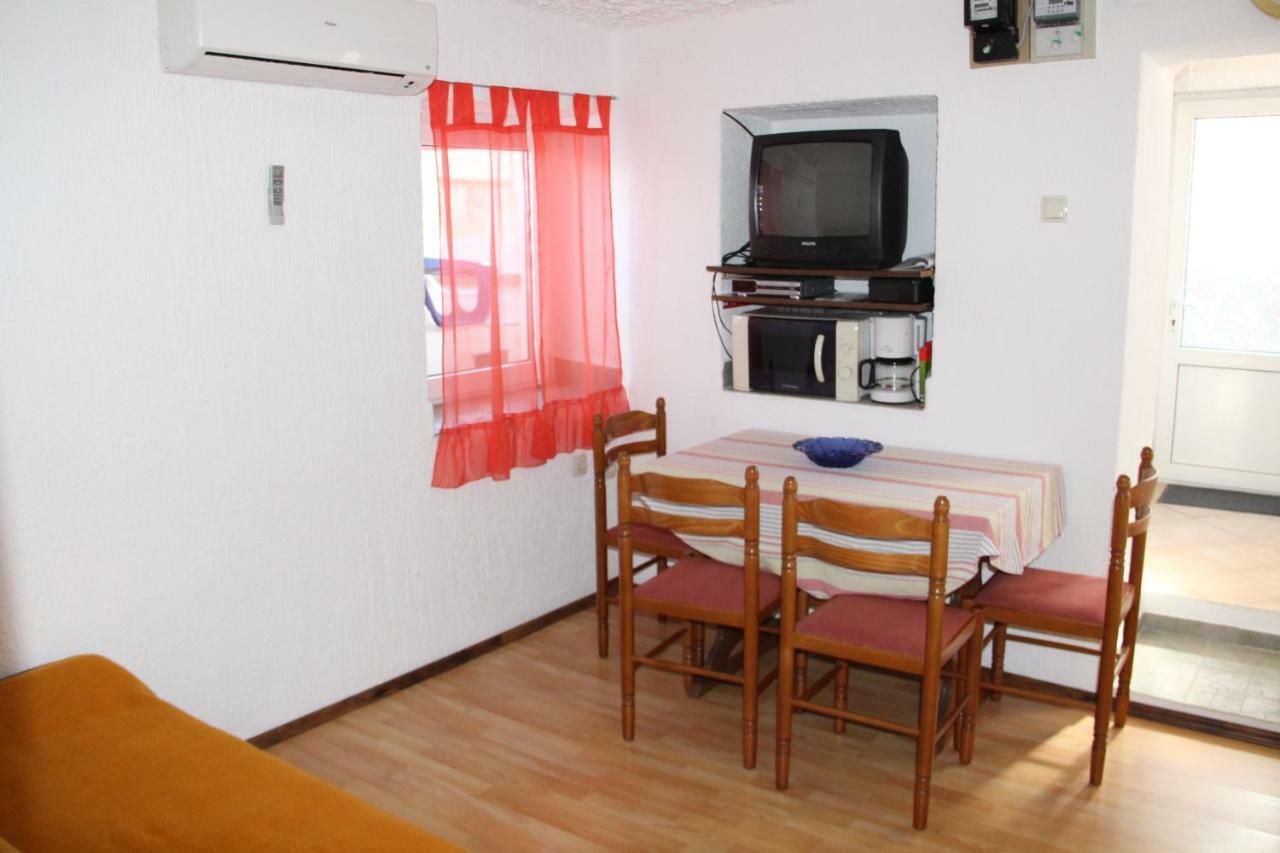 Guesthouse Donko 1 & 2 塞尼 外观 照片